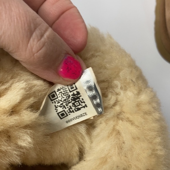 UGG Australia Bailey button short boots chestnut size 6 - Picture 5 of 12